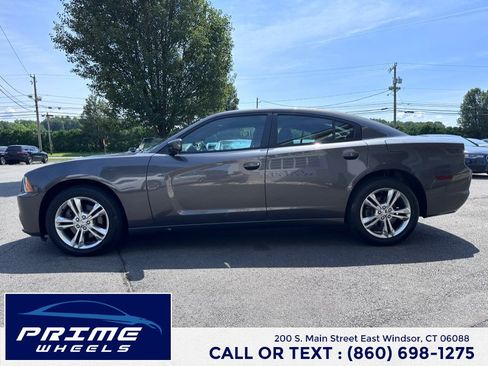 Used 2014 Dodge Charger SE AWD/4WD image 4