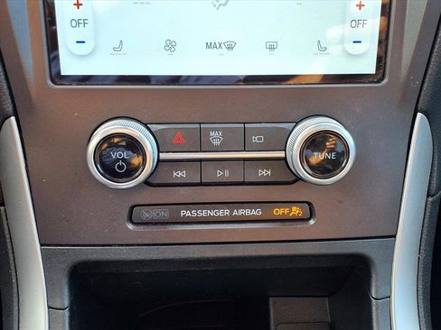 Used 2021 Ford Edge ST-Line image 14