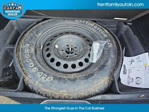 Used 2020 Jeep Cherokee Trailhawk image 15