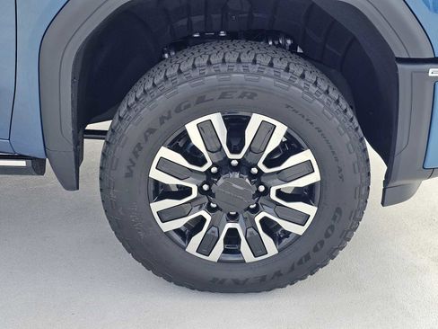 New 2026 GMC Sierra 2500 Denali Ultimate AWD/4WD image 9