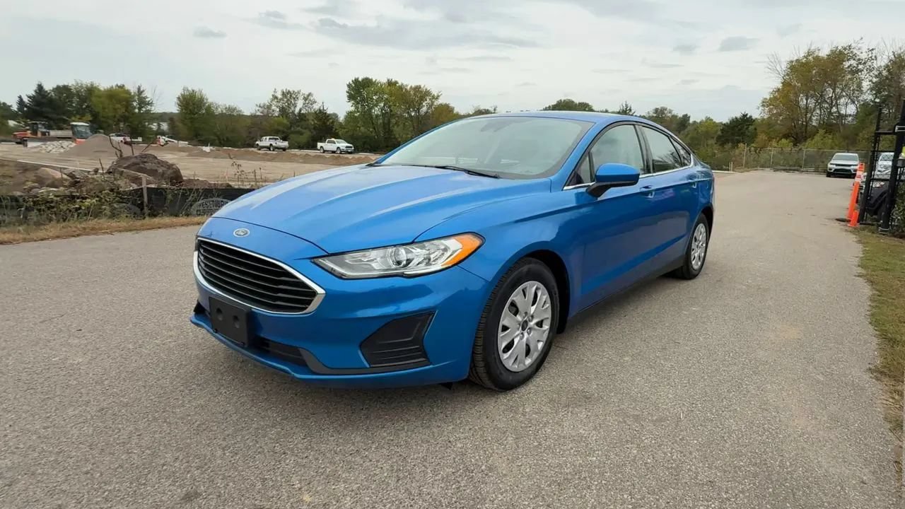 Used 2020 Ford Fusion S FWD image 3