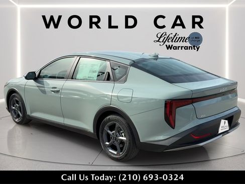 New 2026 Kia K4 LXS image 5