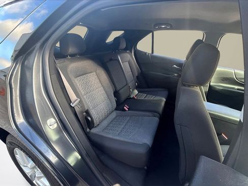 Used 2022 Chevrolet Equinox LT image 24