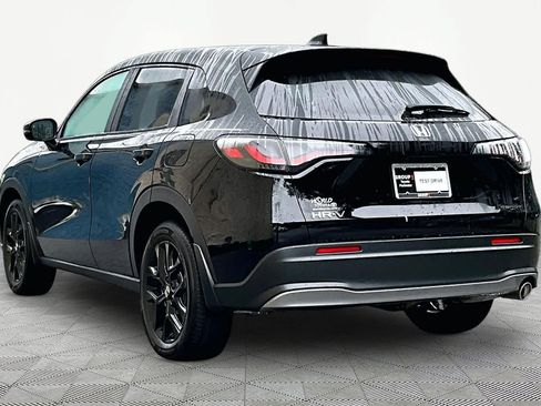 Used 2025 Honda HR-V Sport image 12