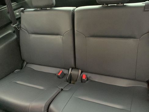 Used 2024 Mitsubishi Outlander SE image 20