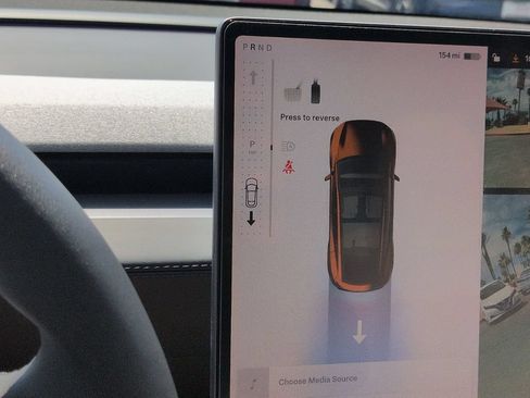 Used 2026 Tesla Model Y 2WD image 26