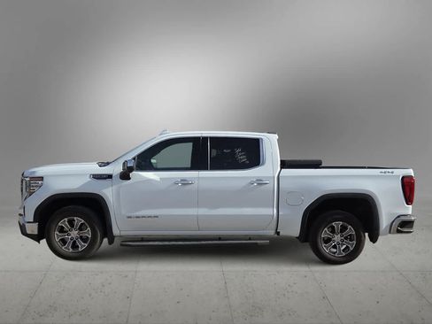 Used 2023 GMC Sierra 1500 SLT AWD/4WD image 5
