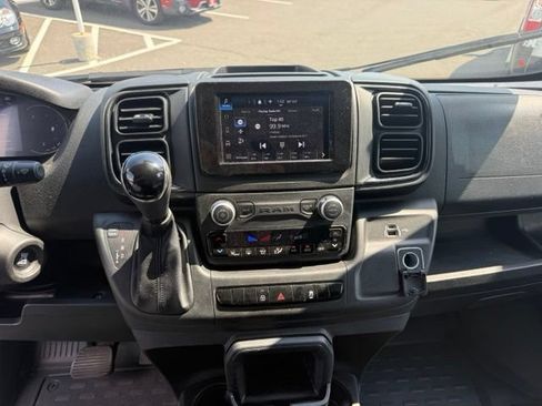 Used 2025 RAM ProMaster 2500 w/ U-Haul Equipment Group FWD image 13