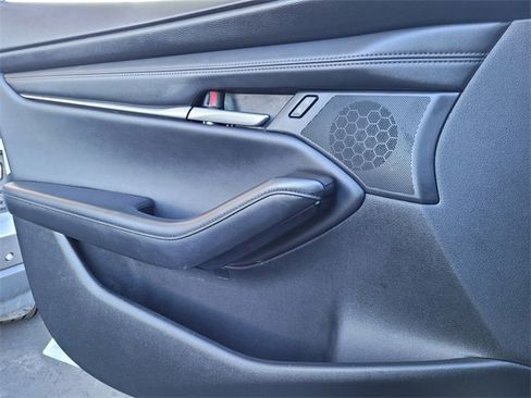 Used 2024 MAZDA MAZDA3 s image 15