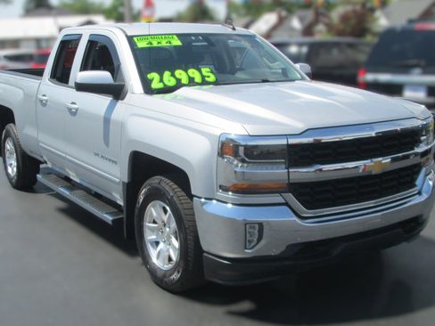 Used 2017 Chevrolet Silverado 1500 LT w/ All Star Edition AWD/4WD image 1