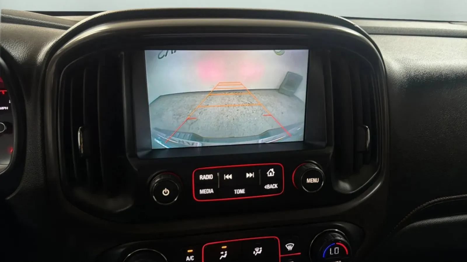 Used 2015 GMC Canyon SLE w/ All-Terrain Package AWD/4WD image 14