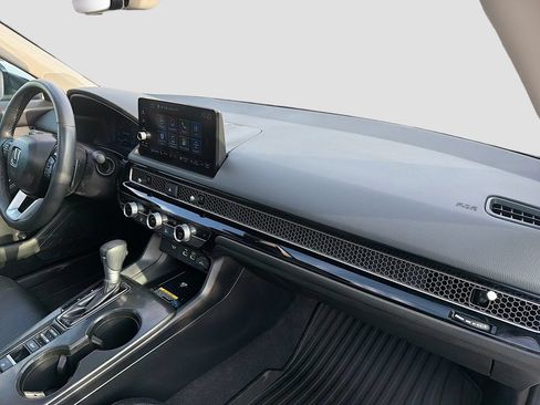 Used 2024 Honda Civic Touring image 29