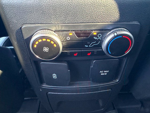 Used 2022 Ford Explorer Limited w/ Equipment Group 301A AWD/4WD image 27