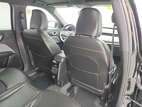 Used 2023 Jeep Compass Latitude AWD/4WD image 44
