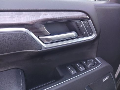 Used 2026 Chevrolet Silverado 1500 LTZ w/ Z71 Off-Road Package image 31