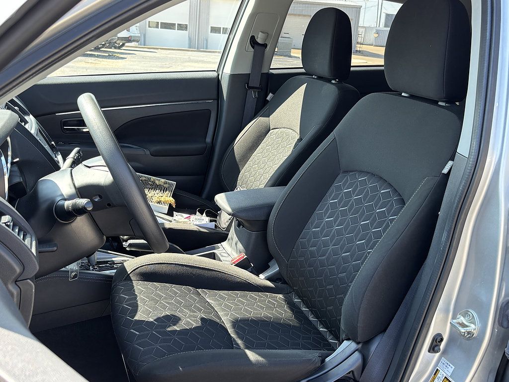 Used 2024 Mitsubishi Outlander Sport ES AWD/4WD image 7