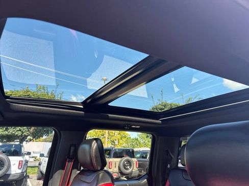 Used 2019 Ford F150 Lariat w/ Equipment Group 502A Luxury AWD/4WD image 22