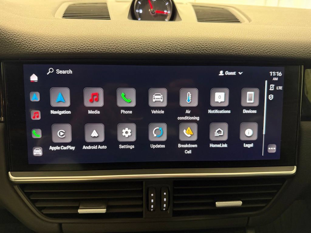 Certified 2023 Porsche Cayenne Platinum Edition AWD/4WD image 19