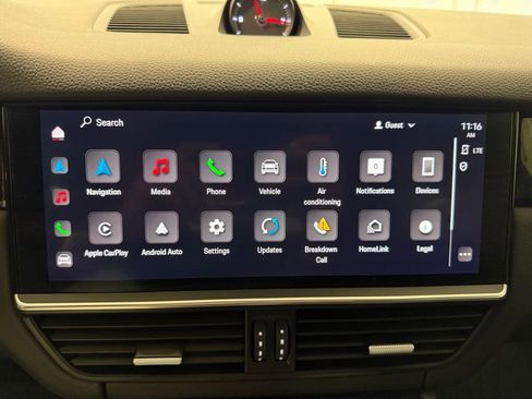 Certified 2023 Porsche Cayenne Platinum Edition AWD/4WD image 19