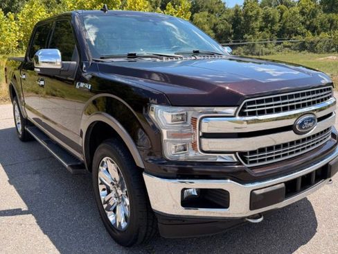 Used 2019 Ford F150 Lariat w/ Equipment Group 502A Luxury AWD/4WD image 11