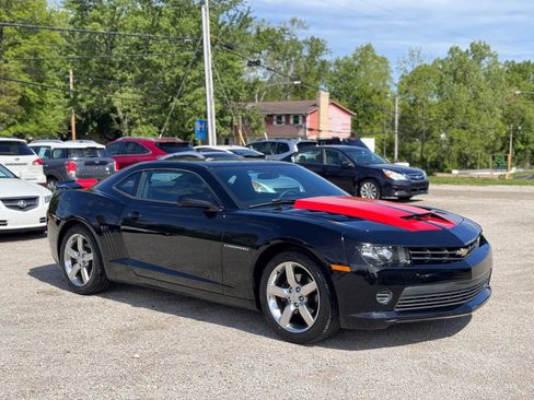 Used 2015 Chevrolet Camaro LS RWD image 3