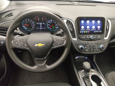 Used 2025 Chevrolet Malibu LT image 22