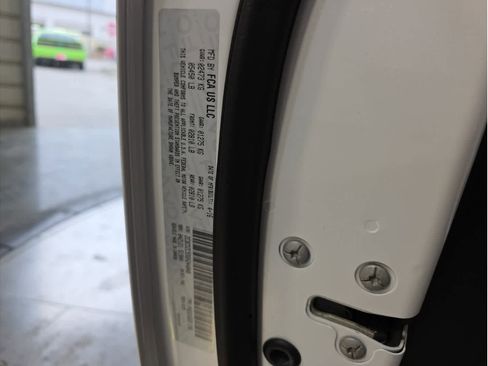 Used 2016 Dodge Challenger SRT Hellcat image 13