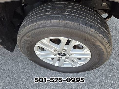 Used 2023 Toyota Tundra SR5 w/ SR5 Convenience Package AWD/4WD image 9
