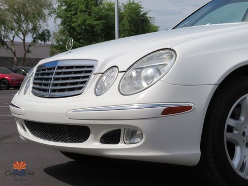 Used 2003 Mercedes-Benz E 500 Sedan w/ X2 Opt Pkg image 31
