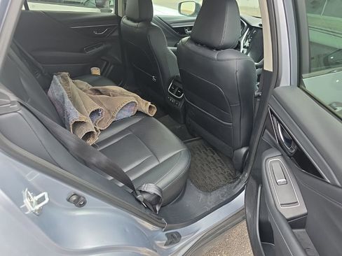 Used 2022 Subaru Outback Limited image 6