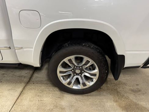 Certified 2022 RAM 1500 Limited image 11