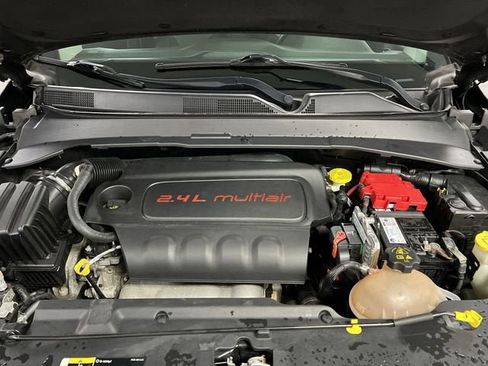 Used 2019 Jeep Compass Latitude w/ Popular Equipment Group image 29