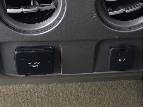 Used 2014 Ford F150 King Ranch w/ King Ranch Luxury Package image 9