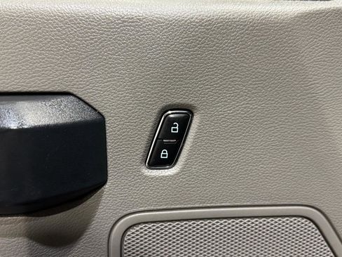 Used 2022 Ford F350 XL w/ Power Equipment Group image 28