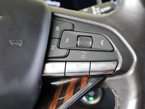 Certified 2023 Cadillac Escalade Premium Luxury image 24