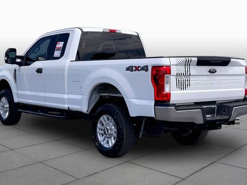 Used 2019 Ford F250 XLT w/ Camper Package AWD/4WD image 12