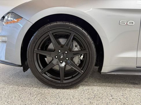 Used 2021 Ford Mustang GT Premium image 9