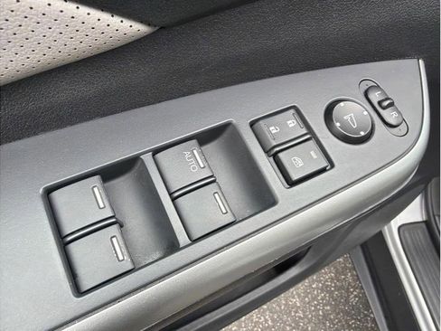 Used 2016 Honda CR-V EX-L image 9