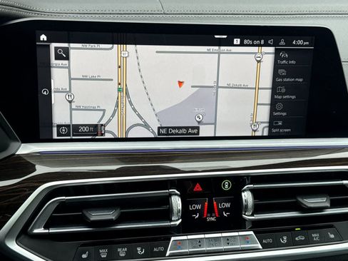 Used 2021 BMW X5 xDrive40i w/ M Sport Package AWD/4WD image 19