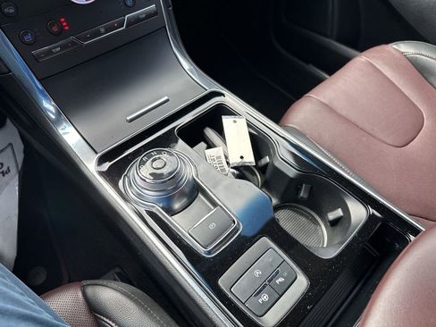 Used 2020 Ford Edge Titanium w/ Equipment Group 301A image 28