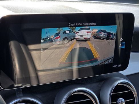 Used 2020 Mercedes-Benz GLC 300 w/ Premium Package image 21