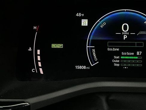 Used 2025 Toyota Camry SE FWD image 38