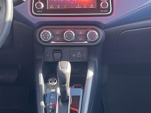 Used 2025 Nissan Versa SV FWD image 15