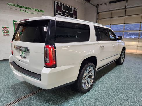 Used 2020 GMC Yukon XL Denali w/ Denali Ultimate Package image 6