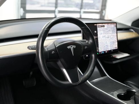 Used 2018 Tesla Model 3 Long Range AWD/4WD image 29