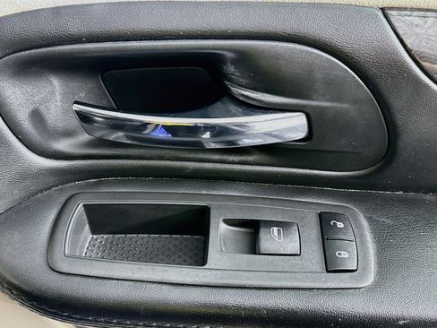 Used 2018 Dodge Grand Caravan SE w/ UConnect Hands-Free Group FWD image 28