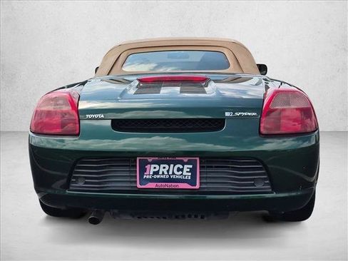 Used 2002 Toyota MR2 RWD image 7
