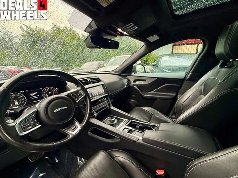 Used 2019 Jaguar F-PACE S AWD/4WD image 14
