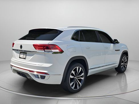 Certified 2021 Volkswagen Atlas Cross Sport SEL R-Line FWD image 5