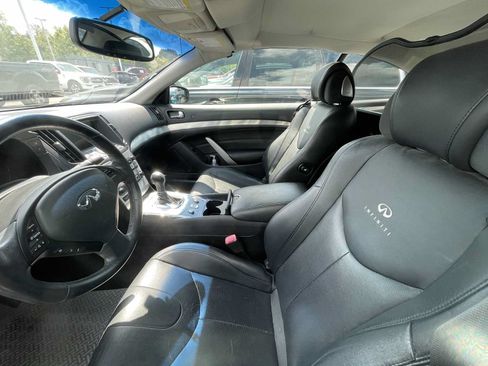Used 2014 INFINITI Q60 Convertible w/ Premium Package RWD image 7